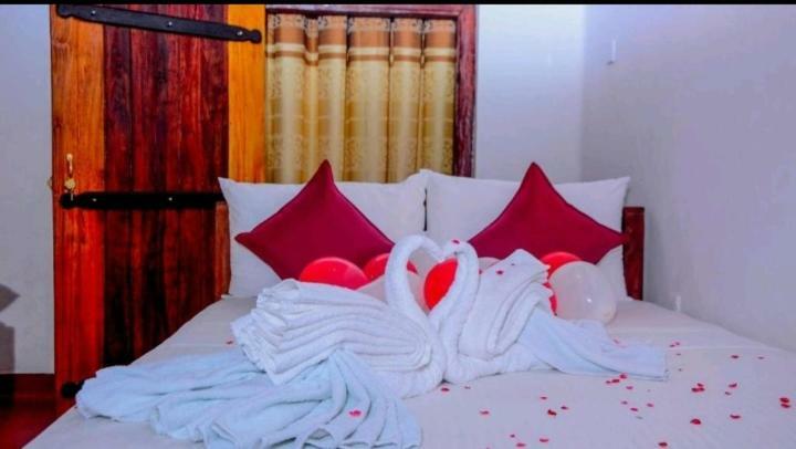 Rainforest Holiday Inn Deniyaya Bagian luar foto